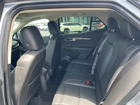 Used 2021 Buick Envision Essence AWD/4WD image 23