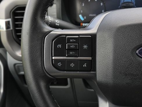 Used 2025 Ford F150 XLT AWD/4WD image 16