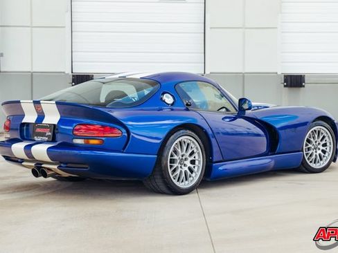 Used 1997 Dodge Viper GTS RWD image 5