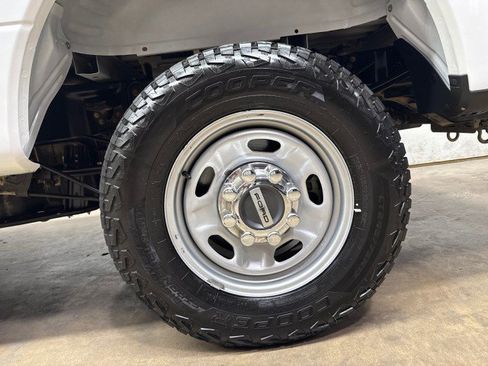 Used 2022 Ford F250 XL w/ Power Equipment Group AWD/4WD image 35