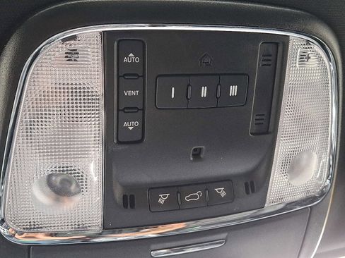 Used 2021 Jeep Grand Cherokee Limited image 28