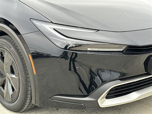 New 2026 Toyota Prius Plug-In Hybrid image 9