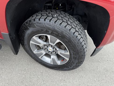 Used 2015 Chevrolet Colorado Z71 AWD/4WD image 14