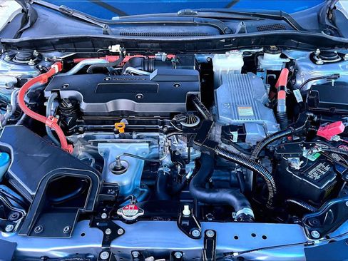 Used 2017 Honda Accord Hybrid Sedan image 32