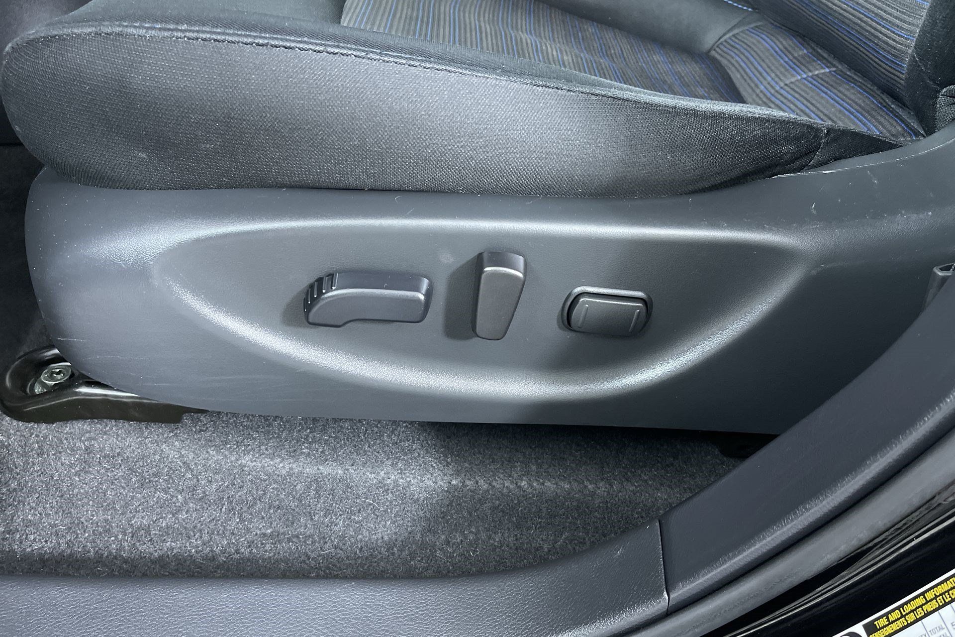Certified 2025 Nissan Leaf SV Plus FWD image 13