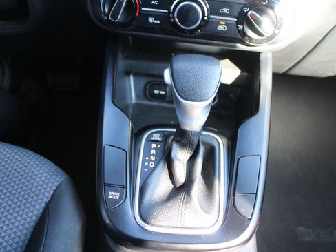 Certified 2024 Kia Soul LX w/ Option Group 015 image 30