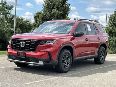 Used 2025 Honda Pilot TrailSport