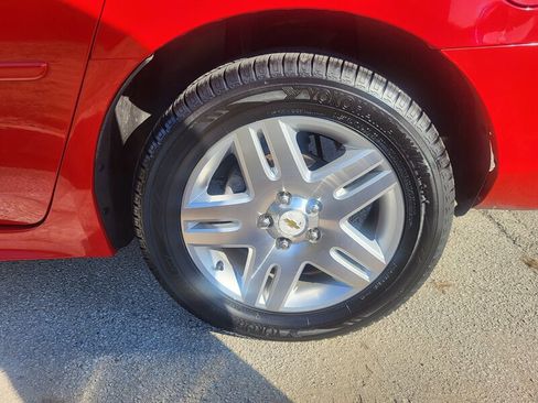 Used 2011 Chevrolet Impala LT image 28