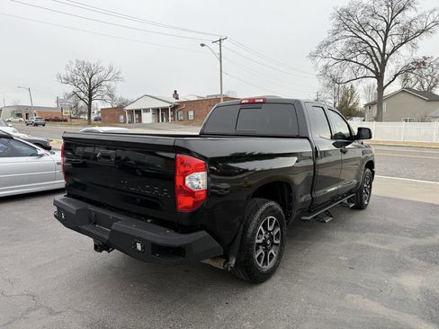 Used 2017 Toyota Tundra SR5 image 7