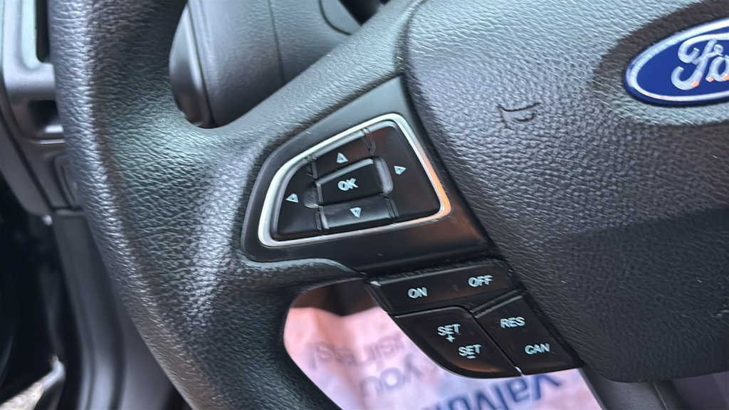 Used 2018 Ford Focus SE FWD image 14