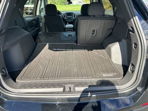 Used 2023 Chevrolet Equinox LT image 31