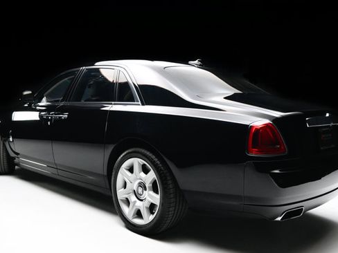 Used 2012 Rolls-Royce Ghost RWD image 28