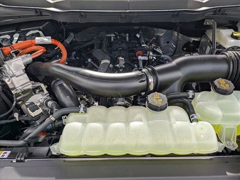 New 2025 Ford F150 Lariat w/ Equipment Group 502A High image 16