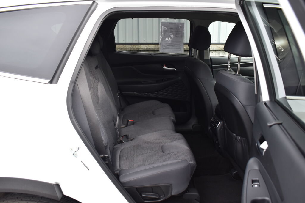 Used 2021 Hyundai Santa Fe SEL w/ Convenience Package AWD/4WD image 19