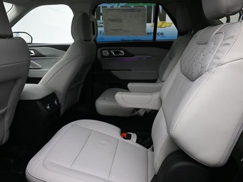 New 2025 Ford Explorer Platinum w/ Ultimate Package image 11