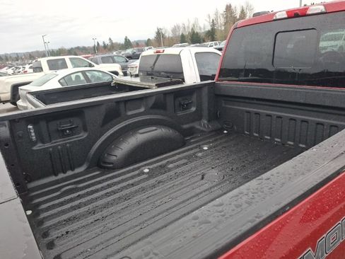 Used 2022 Ford F250 Lariat w/ Tremor Off-Road Package image 7