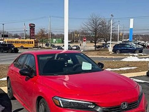 Used 2022 Honda Civic Sport image 3