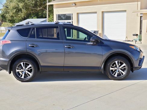 Used 2017 Toyota RAV4 XLE image 9