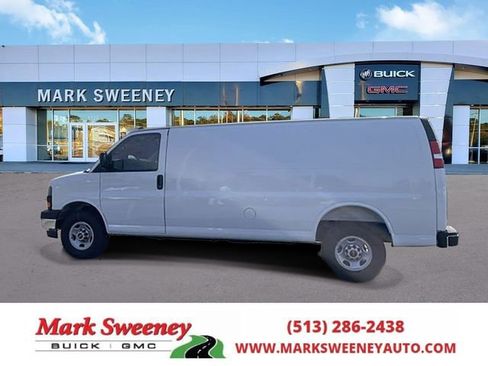 New 2025 GMC Savana 2500 Extended w/ Driver Convenience Package RWD image 1