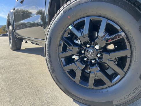 New 2026 Nissan Frontier SV w/ Tow Package image 8