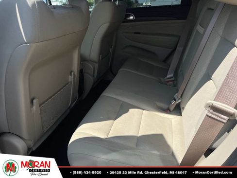 Used 2020 Jeep Grand Cherokee Laredo AWD/4WD image 13