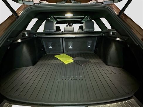 New 2025 Toyota Crown Signia image 30