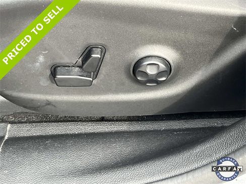 Used 2019 Jeep Cherokee Limited image 26