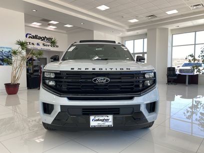 New 2026 Ford Expedition Max Platinum w/ Stealth Performance Package