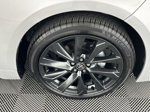 Used 2025 Toyota Corolla SE image 11