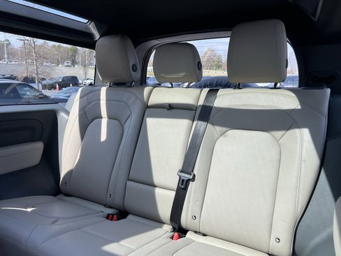 Certified 2023 Land Rover Defender 90 S image 29