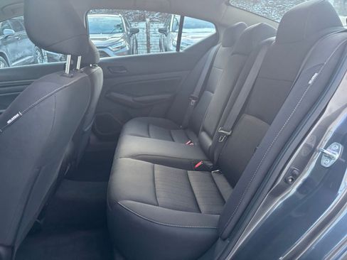 Used 2025 Nissan Altima 2.5 SV image 38