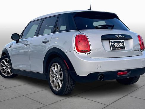 Used 2016 MINI Cooper 4-Door Hardtop image 11