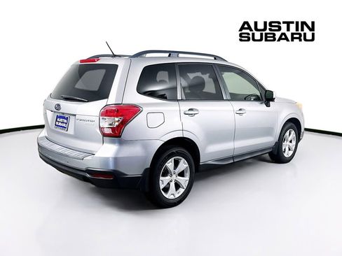 Used 2015 Subaru Forester 2.5i Premium AWD/4WD image 7