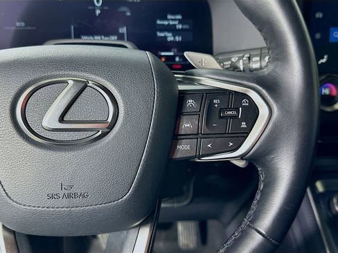 Used 2025 Lexus GX 550 w/ Accessory Package (Z1) image 22