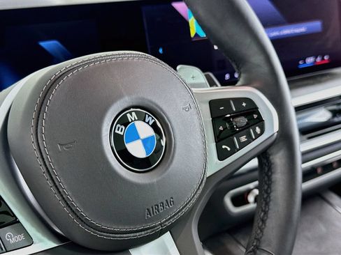 Used 2026 BMW X5 sDrive40i w/ M Sport Package RWD image 19
