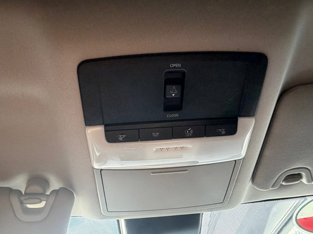 Used 2022 Nissan Altima 2.5 SR w/ Midnight Edition Package FWD image 25