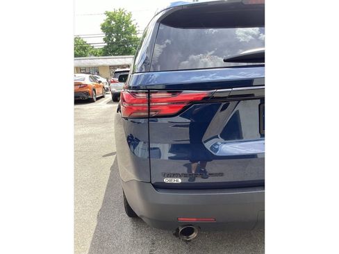 Used 2023 Chevrolet Traverse LT w/ Midnight/Sport Edition AWD/4WD image 29