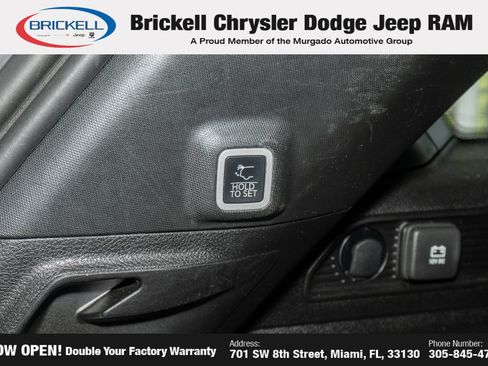 Used 2025 Jeep Grand Cherokee Limited AWD/4WD image 10