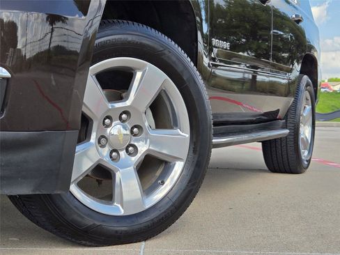 Used 2018 Chevrolet Tahoe Premier RWD image 8