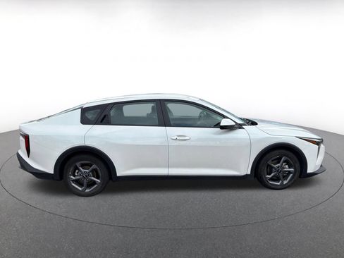 Used 2025 Kia K4 FWD image 15