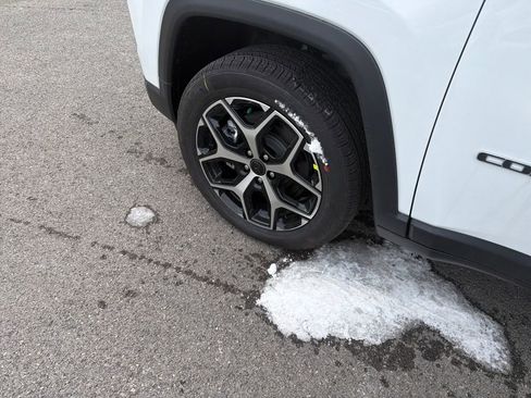 New 2026 Jeep Compass Limited w/ Sun, Sound & Navigation Group image 24