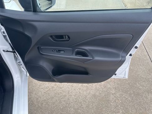 Used 2024 Nissan Versa S w/ Trunk Package image 22