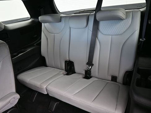 Used 2022 Hyundai Palisade SEL w/ Premium Package FWD image 33