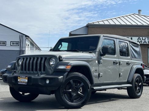 Used 2018 Jeep Wrangler Unlimited Sport S AWD/4WD image 2