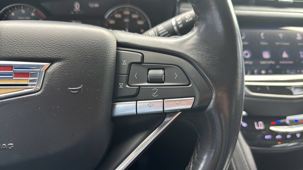 Used 2021 Cadillac XT6 Luxury FWD image 21