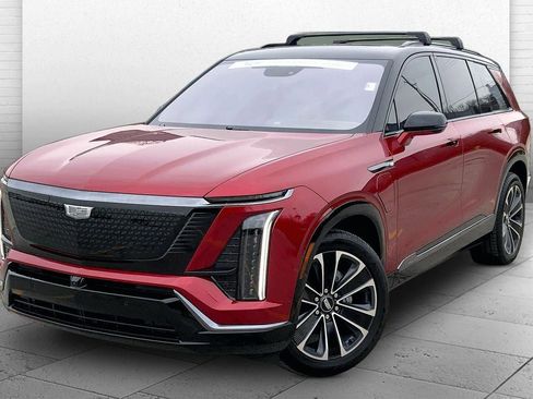 Certified 2026 Cadillac Vistiq Sport w/ LPO, Floor Liner Package image 11