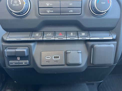 Used 2024 Chevrolet Silverado 2500 Custom w/ Custom Convenience Package image 18