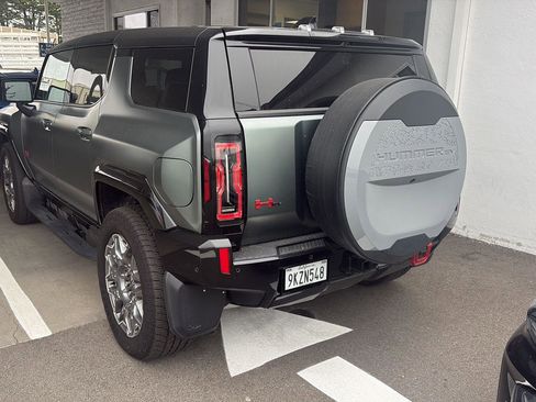 Used 2024 GMC Hummer EV 3X w/ LPO, Illumination Package AWD/4WD image 3