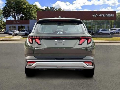 New 2026 Hyundai Tucson SE image 6
