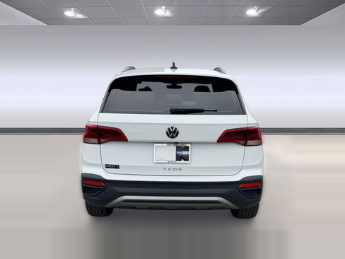 Used 2024 Volkswagen Taos S image 10